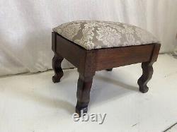 1910s Arts and Crafts Oak Footstool