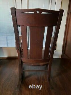 Antique 1920s Mission Arts & Crafts Quartersawn Solid Oak Rocking Chair Rocker