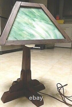 Antique Arts & Crafts Mission Slag Glass Oak Table Lamp