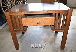 Antique Arts & Crafts Mission Style Oak Kneehole Desk