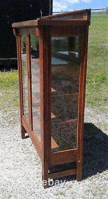 Antique Mission Arts and Crafts China Cabinet Solid Quarter Sawn Oak 1930s