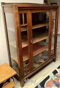 Antique Mission Oak Glass China Cabinet original finish Beautiful