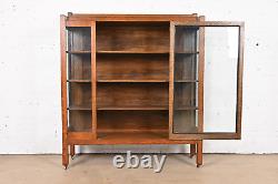Antique Stickley Brothers Style Mission Oak Arts and Crafts Bookcase, Circa 1900