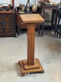 Antique Tiger Oak Pedestal Table Craftsman Antique Arts & Crafts 29.5 Tall