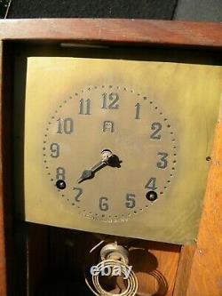 Genuine Original 1905 Gustav Stickley Quartersawn Mission Style Oak Mantle Clock