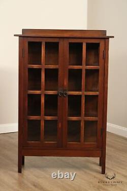 Gustav Stickley Antique Mission Oak and Glass Two-Door China Cabinet