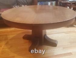L&JG STICKLEY 54 Mission Oak Pedestal Dining Table