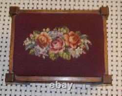 Mission Arts & Crafts Oak Footstool Bench Pink Roses Floral Needlepoint Top