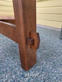 Stickley 42 Inches Round Mission Oak Library Table Excellent Condition