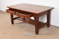 Stickley Brothers Antique Mission Oak Arts & Crafts Desk or Library Table, 1900