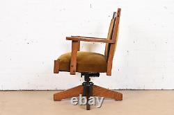Stickley Brothers Mission Oak Arts & Crafts Executive Swivel Desk Chair, 1900
