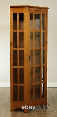 Stickley Mission Collection Oak Corner Cabinet (B)