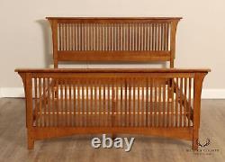 Stickley Mission Collection Oak Queen Size Spindle Bed