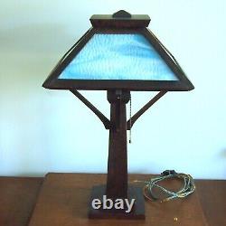 Stunning Antique Arts & Crafts Oak & Blue Slag Glass Mission Table Reading Lamp