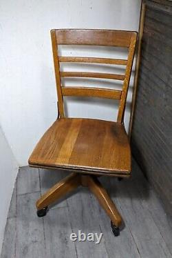 Vintage Antique Mission Oak Wood Banker Lawyer Swivel Rolling Desk Chair C62