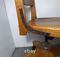 Vintage Antique Mission Oak Wood Banker Lawyer Swivel Rolling Desk Chair C62