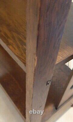 Vintage Mission Oak/ Arts & Crafts Antique 4 Tier Bookcase-Etagere 41 H