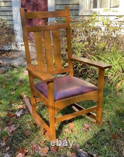 Vintage Stickley Mission Collection Harvey Ellis oak rocking chair with leather